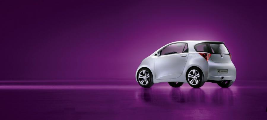  Toyota iQ Concept 2007 года  (фото 11 из 12)
